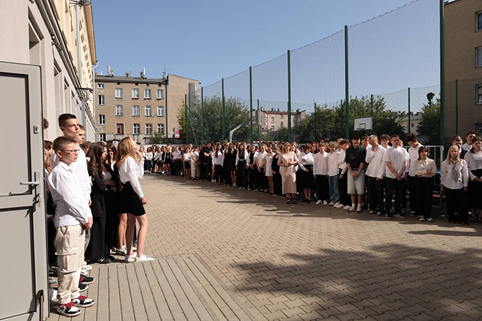 Zakończenie roku szkolnego klas wstępnych, pierwszych oraz drugich.
